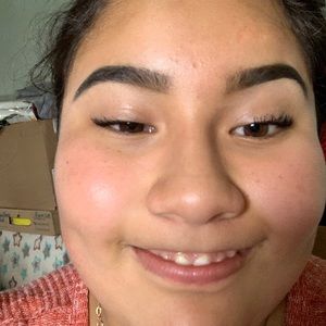 Meet your Posher, Leslie